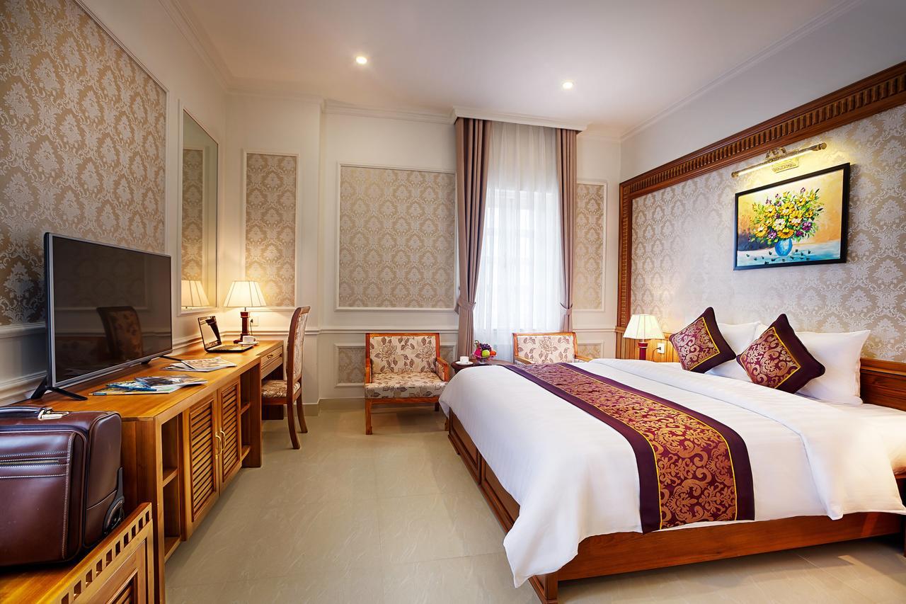 Riverside Hotel Quang Binh Донг Хой Екстериор снимка