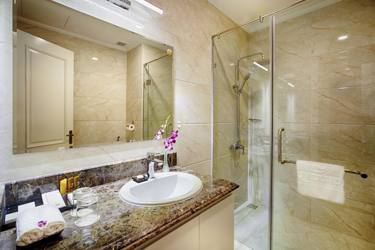 Riverside Hotel Quang Binh Донг Хой Екстериор снимка