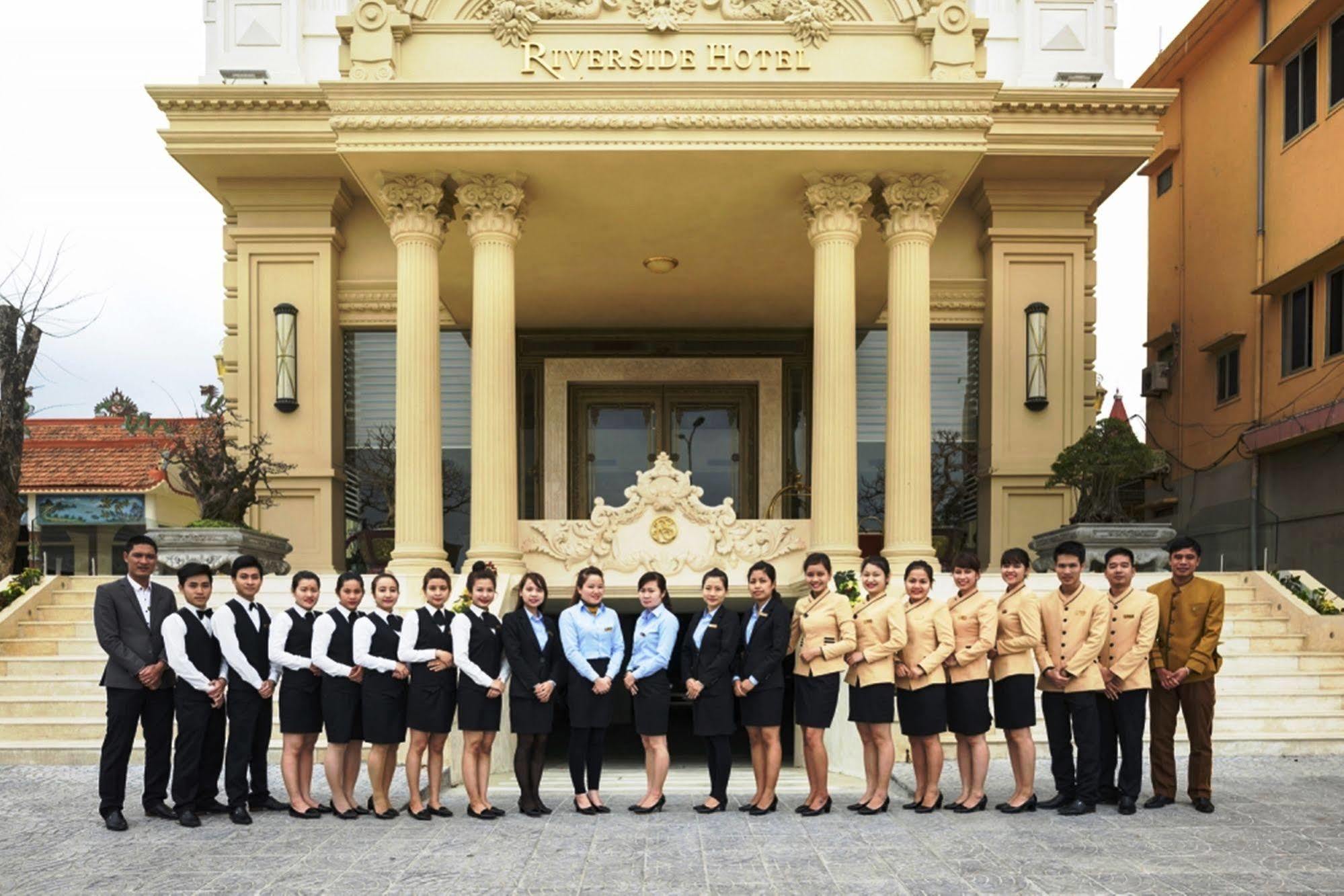 Riverside Hotel Quang Binh Донг Хой Екстериор снимка