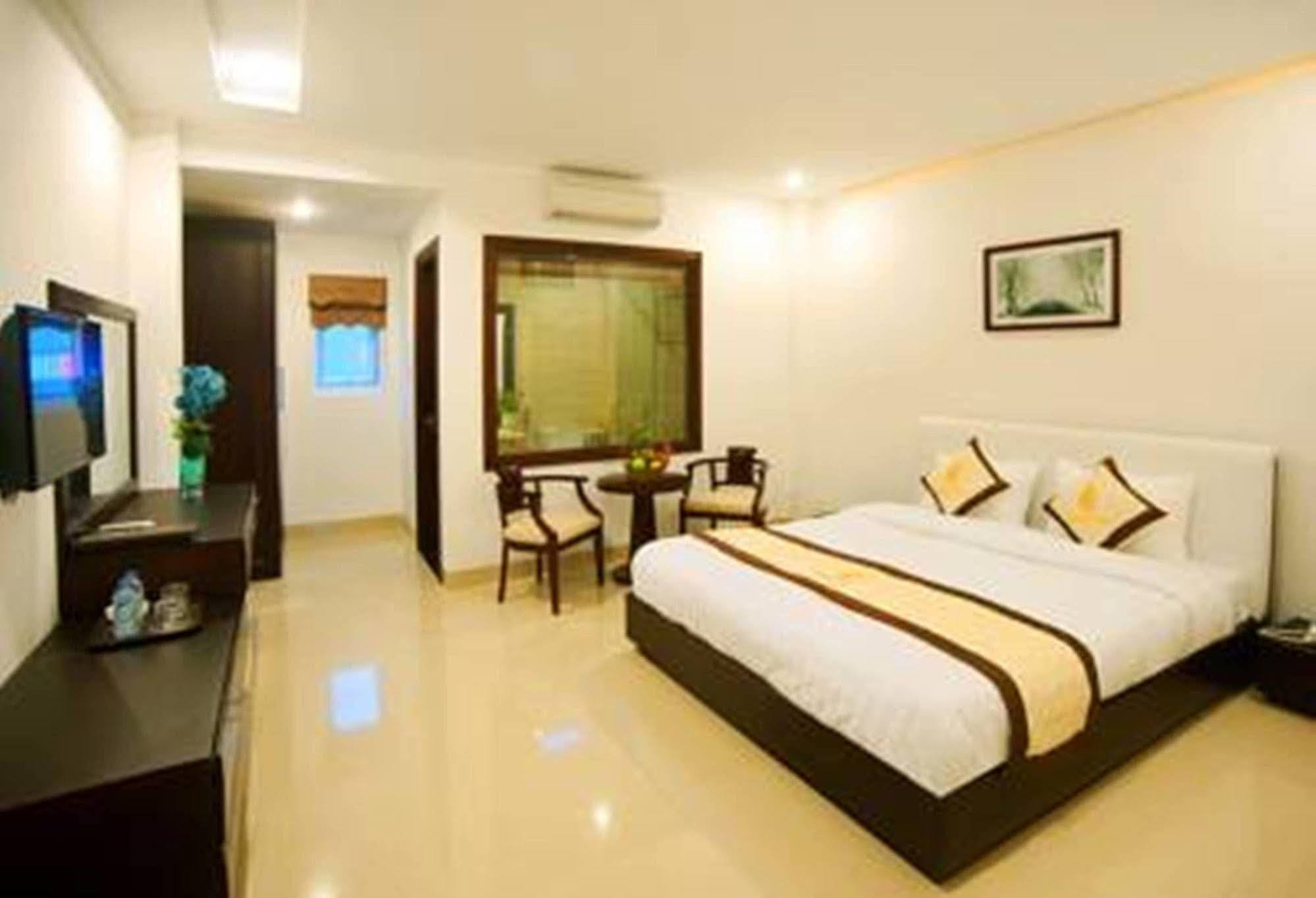 Riverside Hotel Quang Binh Донг Хой Екстериор снимка